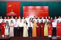 Khai giảng lớp Trung cấp L&yacute; luận ch&iacute;nh trị A05-2026 v&agrave; A06-2026