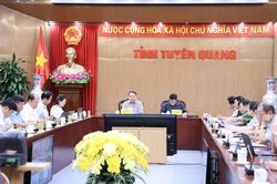 Đẩy nhanh tiến độ x&acirc;y dựng c&aacute;c trường phổ th&ocirc;ng nội tr&uacute; li&ecirc;n cấp v&ugrave;ng bi&ecirc;n Tuy&ecirc;n Quang