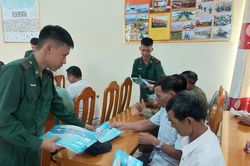 Tuy&ecirc;n truyền, n&acirc;ng cao &yacute; thức ph&aacute;p luật cho ngư d&acirc;n
