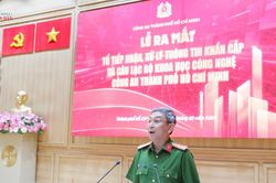 C&ocirc;ng an TP. Hồ Ch&iacute; Minh ra mắt 'Tổ tiếp nhận, xử l&yacute; th&ocirc;ng tin khẩn cấp'