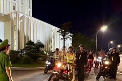 Chủ động tuần tra, ph&aacute;t hiện, đấu tranh hiệu quả với tội phạm ngay từ cơ sở
