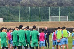 U17 Việt Nam tiếp tục 'r&egrave;n qu&acirc;n' hướng tới World Cup