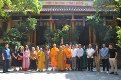 Gặp gỡ v&agrave; chia sẻ về Phật gi&aacute;o Việt Nam v&agrave; Th&aacute;i Lan tại ch&ugrave;a Qu&aacute;n Sứ