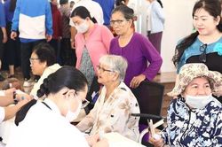 TP.HCM mở rộng kh&aacute;m sức khỏe miễn ph&iacute; cho người c&oacute; th&ocirc;ng tin cư tr&uacute; tr&ecirc;n VNeID