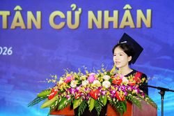 Kh&aacute;t vọng của nữ sinh vi&ecirc;n hai lần thủ khoa