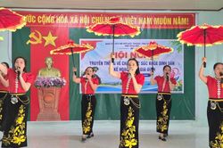 Phụ nữ Bộ đội Bi&ecirc;n ph&ograve;ng Quảng Trị mang kiến thức chăm s&oacute;c sức khỏe sinh sản đến v&ugrave;ng bi&ecirc;n