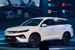 BYD Sealion 5 chốt giá bán tại Việt Nam, khởi điểm 659 triệu đồng