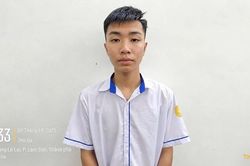 Hai thiếu ni&ecirc;n bị ch&eacute;m trọng thương sau m&agrave;n th&aacute;ch thức v&ocirc; cớ