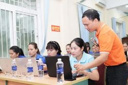 Quảng Trị th&iacute; điểm hỗ trợ nh&acirc;n lực chuyển đổi số cho cấp x&atilde;