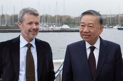 Tổng B&iacute; thư, Chủ tịch nước T&ocirc; L&acirc;m thăm dự &aacute;n b&aacute;n đảo nh&acirc;n tạo Lynetteholmen