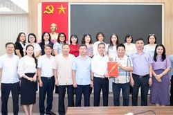 Chuyển giao Cổng th&ocirc;ng tin điện tử Đảng Cộng sản Việt Nam sang B&aacute;o Nh&acirc;n D&acirc;n