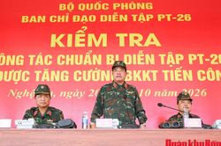 Kiểm tra c&ocirc;ng t&aacute;c chuẩn bị diễn tập tại Qu&acirc;n khu 4