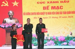 N&acirc;ng cao tr&igrave;nh độ chuy&ecirc;n m&ocirc;n, nghiệp vụ nh&acirc;n vi&ecirc;n xăng dầu to&agrave;n qu&acirc;n