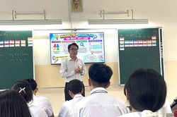 Thận trọng để kh&ocirc;ng &aacute;p lực th&agrave;nh t&iacute;ch, điểm số!