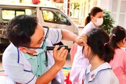 C&ograve;n hơn 57.000 học sinh TPHCM chưa kh&aacute;m sức khỏe miễn ph&iacute;