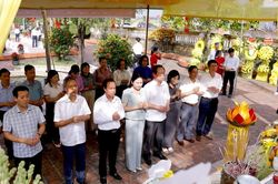 Ngành giáo dục Hưng Yên dâng hương tưởng niệm cô giáo, liệt sĩ Bùi Thị Thanh Xuân