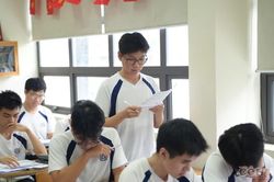 Phụ huynh lo đề thi cuối kỳ chung khiến học sinh lại cuốn v&agrave;o v&ograve;ng xo&aacute;y luyện đề