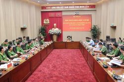 T&igrave;m giải ph&aacute;p x&acirc;y dựng địa b&agrave;n cơ sở kh&ocirc;ng ma t&uacute;y