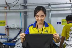 Thưởng Tết từ th&aacute;ng 11: C&ocirc;ng nh&acirc;n đỡ lo tiền trọ, đặt v&eacute; xe về qu&ecirc;