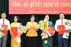 Th&agrave;nh ủy TPHCM c&ocirc;ng bố loạt quyết định về c&ocirc;ng t&aacute;c c&aacute;n bộ
