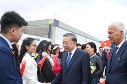 Tổng B&iacute; thư, Chủ tịch nước v&agrave; phu nh&acirc;n đến Brussels