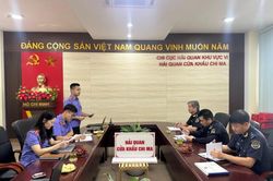 Trực tiếp kiểm s&aacute;t việc giải quyết nguồn tin về tội phạm tại Hải quan Cửa khẩu Chi Ma
