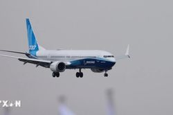 Mỹ cấp chứng nhận an to&agrave;n cho m&aacute;y bay Boeing 737 MAX 10