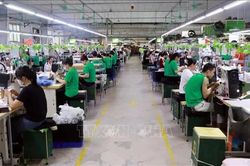 Gắn kết người lao động v&agrave; doanh nghiệp