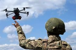 Giải m&atilde; c&ocirc;ng nghệ mạng lưới gi&uacute;p UAV Nga duy tr&igrave; kết nối khi tập k&iacute;ch Kiev