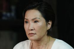 Lựa chọn kh&ocirc;ng thay đổi của nghệ sĩ Hồng Đ&agrave;o