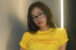 Ahn Yu Jin (IVE) g&acirc;y sốt với v&oacute;c d&aacute;ng chuẩn đồng hồ c&aacute;t
