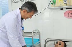 Cứu sống bệnh nh&acirc;n bị thủng tim