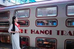 Khai th&aacute;c gi&aacute; trị văn h&oacute;a từ m&ocirc; h&igrave;nh du lịch đường sắt