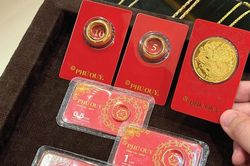Gi&aacute; v&agrave;ng miếng SJC v&agrave; v&agrave;ng nhẫn '4 số 9' giảm 4 phi&ecirc;n li&ecirc;n tiếp