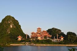 X&acirc;y dựng hồ sơ danh thắng Ngũ H&agrave;nh Sơn hướng tới Di sản thế giới