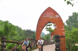 Từ cam kết đến hành động