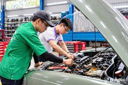 Ch&uacute; trọng đ&agrave;o tạo nh&acirc;n lực đ&aacute;p ứng nhu cầu thị trường lao động