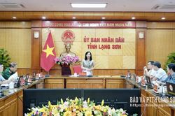 Họp xem x&eacute;t tiến độ triển khai thực hiện kh&aacute;m sức khoẻ định kỳ, kh&aacute;m s&agrave;ng lọc, lập hồ sơ sức khoẻ điện tử cho người d&acirc;n