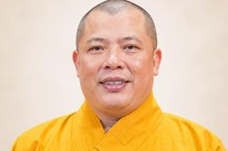 Thượng tọa Th&iacute;ch T&acirc;m Ch&iacute;nh: 'Hiến chương GHPGVN cần tạo h&agrave;nh lang ph&aacute;p l&yacute; mở đường cho chuyển đổi số'