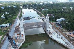 Đồng Th&aacute;p: Hai cống ngăn mặn Tr&agrave; T&acirc;n, 26/3 sắp đưa v&agrave;o vận h&agrave;nh