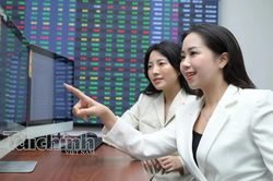 Chứng khoán ngày 21/10: VN-Index bật tăng mạnh, dòng tiền trở lại mạnh mẽ
