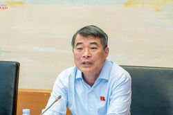 Thủ tướng L&ecirc; Minh Hưng: V&igrave; sao bệnh viện tư mua được thuốc gi&aacute; hợp l&yacute;, bệnh viện c&ocirc;ng lại kh&oacute;?