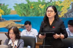 Tăng cường quản l&yacute; v&agrave; kiểm so&aacute;t gi&aacute; thuốc b&aacute;n bu&ocirc;n