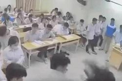 Khởi tố học sinh lớp 12 h&agrave;nh hung gi&aacute;o vi&ecirc;n