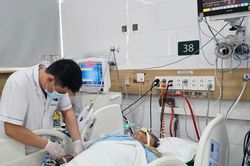Vụ 42 người ngộ độc kh&iacute; clo: Một nạn nh&acirc;n phải can thiệp ECMO