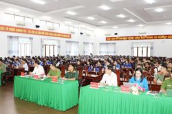 Cần Thơ chung tay ngăn chặn tội phạm mua b&aacute;n người