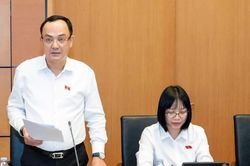 T&agrave;i xế c&ocirc;ng nghệ, người giao h&agrave;ng thu nhập bấp b&ecirc;nh, c&oacute; n&ecirc;n bắt buộc đ&oacute;ng bảo hiểm x&atilde; hội?