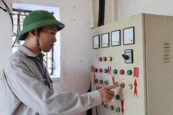 Thanh H&oacute;a ứng ph&oacute; x&acirc;m nhập mặn - B&agrave;i 2: Giữ ngọt, hồi sinh đất sản xuất v&ugrave;ng ven biển