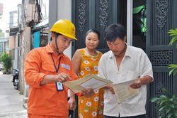 Đề xuất &aacute;p dụng ngay gi&aacute; điện 5 bậc, 94% hộ d&ugrave;ng điện c&oacute; thể trả &iacute;t hơn