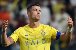 Ronaldo đ&aacute; hỏng phạt đền ngay sau khi nhận &aacute;n cấm thi đấu 30 ng&agrave;y